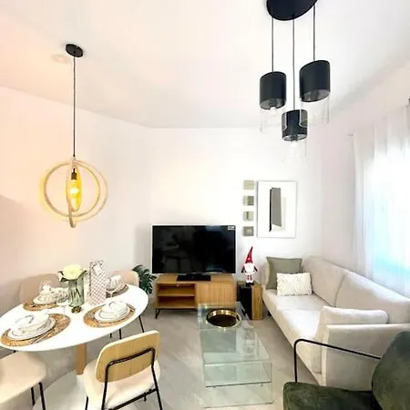 Historical Centre! Private Terrace & Gym-near Public Parking Malaga
