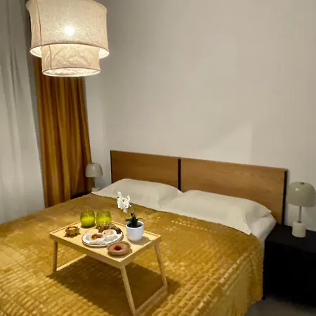 Historical Centre! Private Terrace & Gym-near Public Parking Apartment *