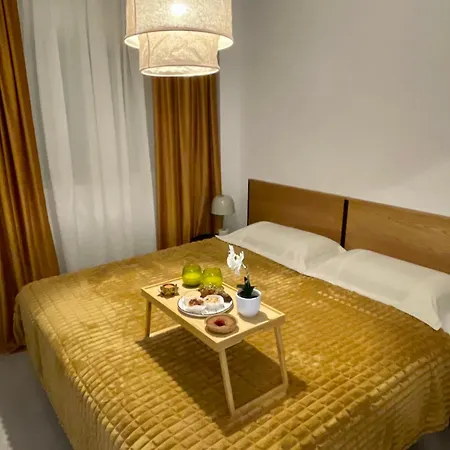 Historical Centre! Private Terrace & Gym-near Public Parking Apartment *
