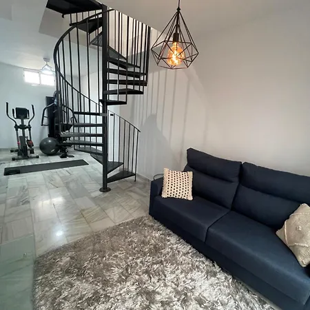 Historical Centre! Private Terrace & Gym-near Public Parking Apartment *